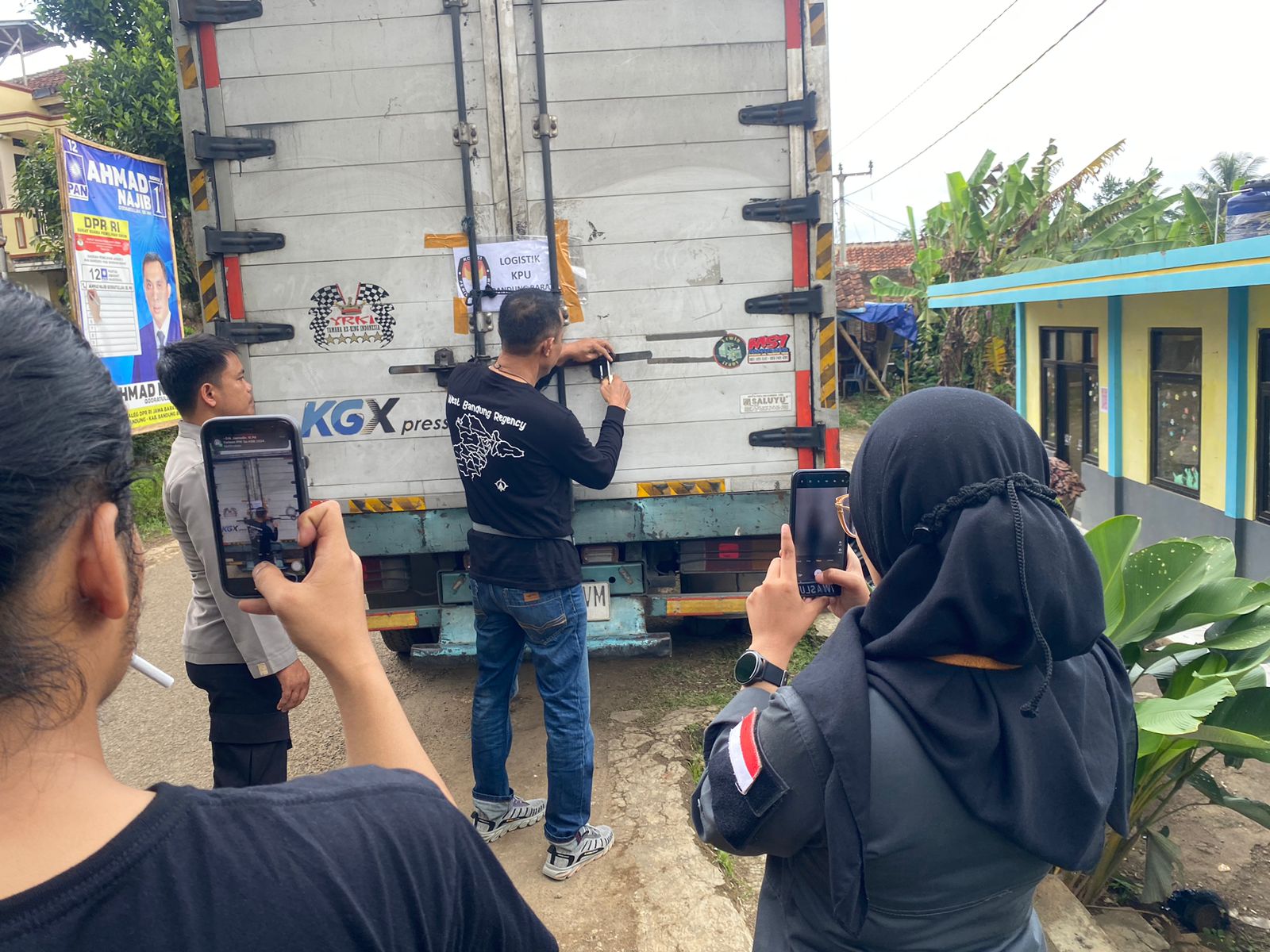 Logistik KPU