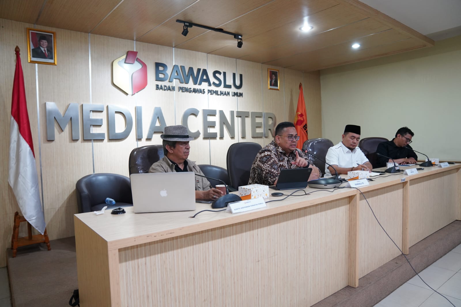 Diskusi Bersama Media