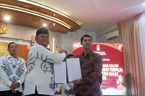 Penyerahan BA dan Surat Keputusan