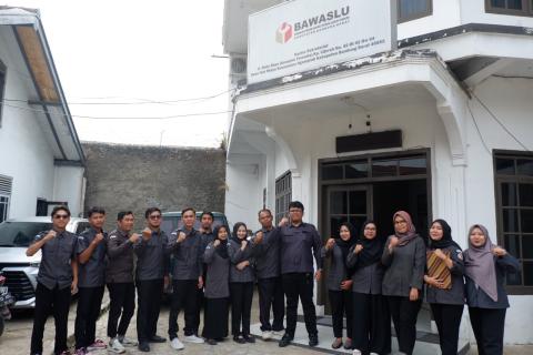 Apel 26 Oktober 2026