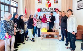 Tasyakuran HUT ke-7 Bawaslu KBB